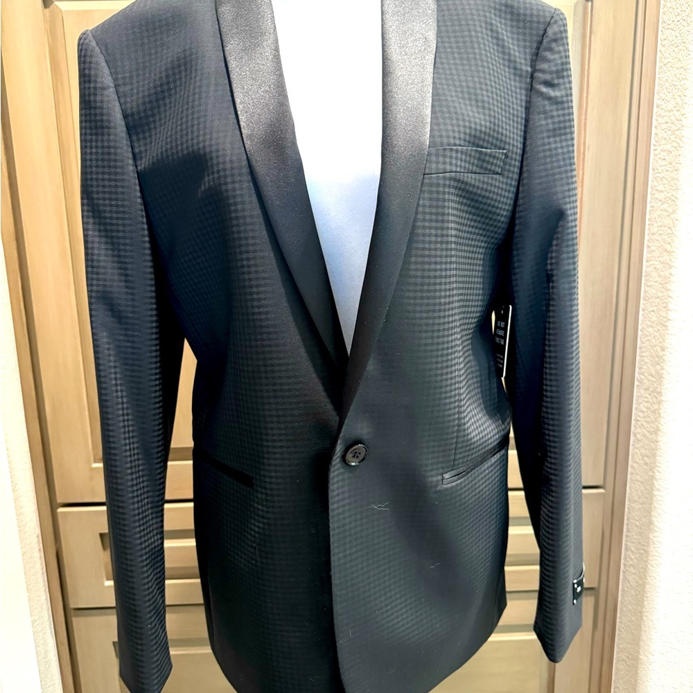 Men’s Slim Blazer. Black with Black Satin Lapel. 38Reg. NWT.